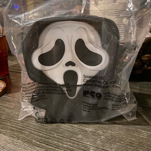 Cinemark Scream 6 sipper w/ straw no longer available new in package! gh… - Picture 2 of 6